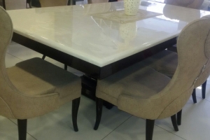 Onyx Dining Tables